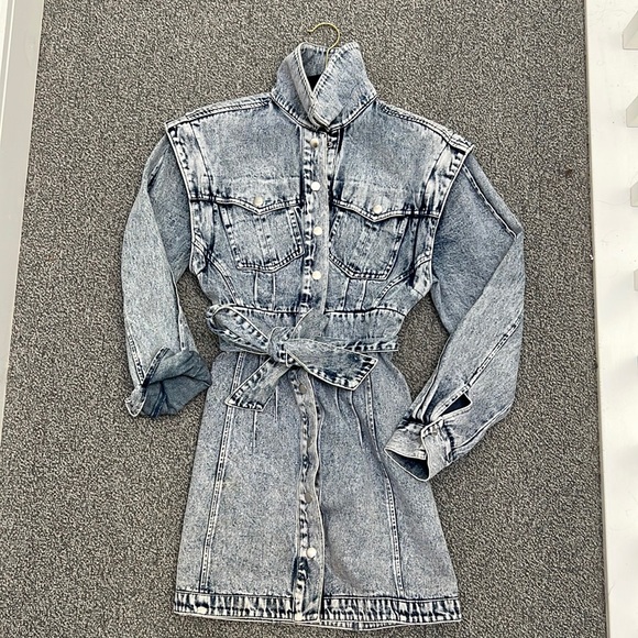 Olivia Culpo x INC DENIM DRESS - Picture 2 of 2